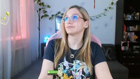 Media: monicmoon18 Myfreecams Invalid Date