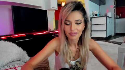 Media: smileytinaa Myfreecams Invalid Date