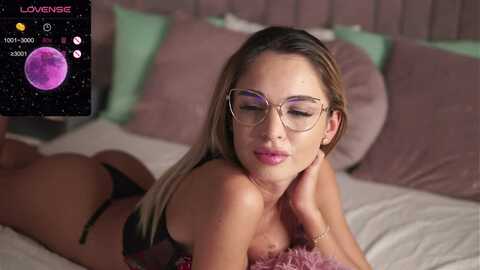 Media: esmeainsley Myfreecams Invalid Date