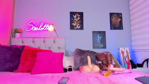 Media: scarlett_1801 Myfreecams Invalid Date