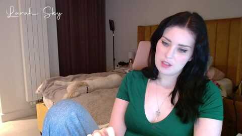 larah_sky @ myfreecams on 20240206