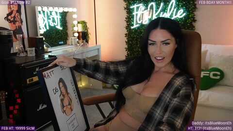 Media: itskylieeh Myfreecams Invalid Date