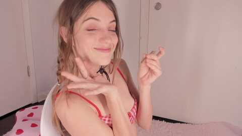 Media: naomidee Myfreecams Invalid Date
