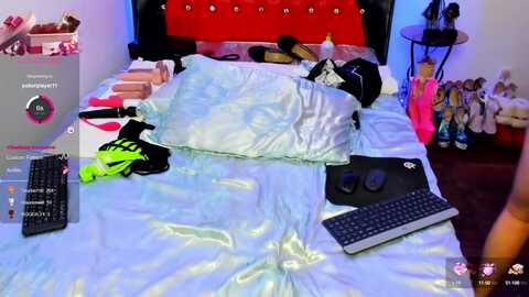 Media: anasunshine25 Myfreecams Invalid Date