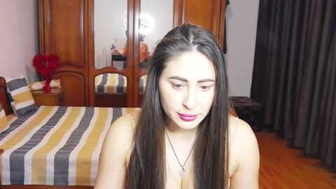 Media: marahari Myfreecams Invalid Date