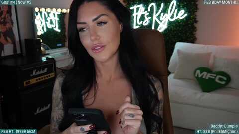 Media: itskylieeh Myfreecams Invalid Date