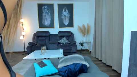veracarusso @ myfreecams on 20240213