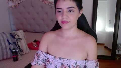 Media: miacollins1x Myfreecams Invalid Date