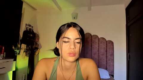 Media: laura_soe Myfreecams Invalid Date
