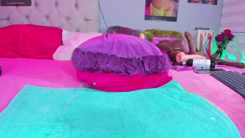 Media: scarlett_1801 Myfreecams Invalid Date