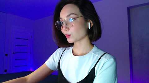 browncat04 @ myfreecams on 20240218