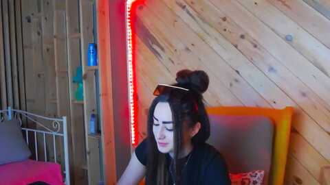 iris_brunette @ myfreecams on 20240218