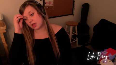 lolabray_ @ myfreecams on 20240219