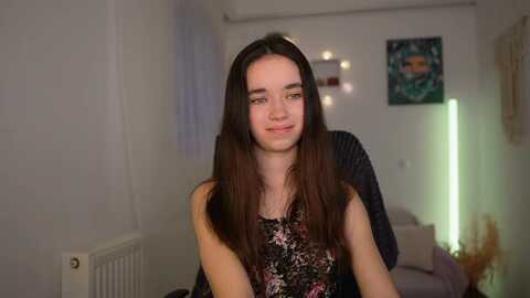 Media: gia_paige18 Myfreecams Invalid Date