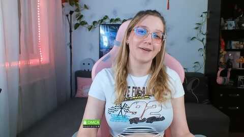 Media: monicmoon18 Myfreecams Invalid Date