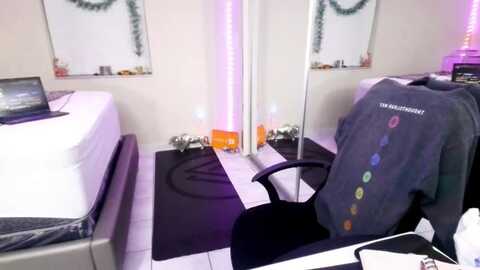 Media: elymarie Myfreecams Invalid Date