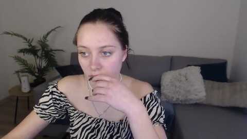 Media: serenasantos Myfreecams Invalid Date