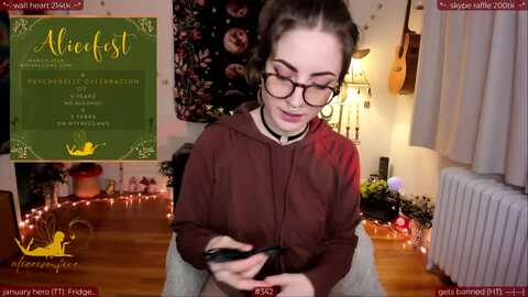 Media: aliceisonfire Myfreecams Invalid Date