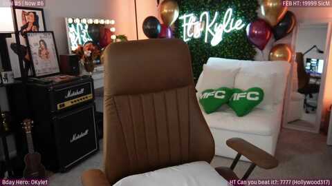 Media: itskylieeh Myfreecams Invalid Date