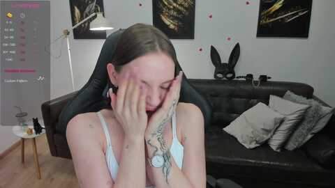 Media: papaya Myfreecams Invalid Date