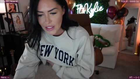 Media: itskylieeh Myfreecams Invalid Date