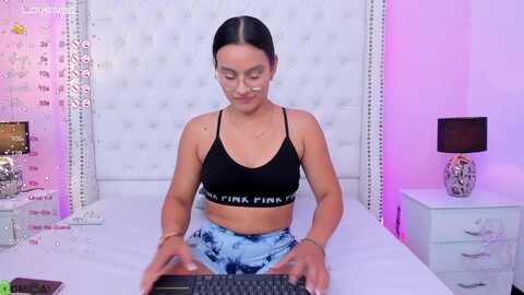 Media: liz_ponds Myfreecams Invalid Date