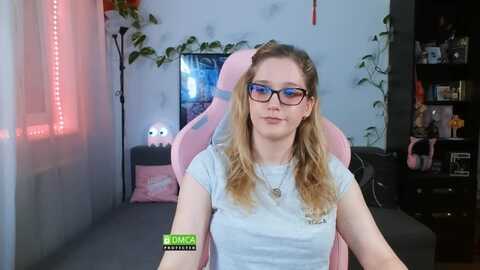 Media: monicmoon18 Myfreecams Invalid Date
