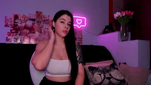 Media: laracrow Myfreecams Invalid Date