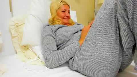 heyheygrey @ myfreecams on 20240303