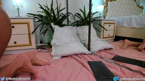 maddybloom @ myfreecams on 20240303