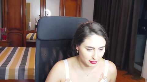 Media: marahari Myfreecams Invalid Date