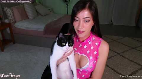Media: lunahayes Myfreecams Invalid Date