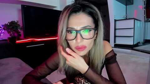 Media: smileytinaa Myfreecams Invalid Date