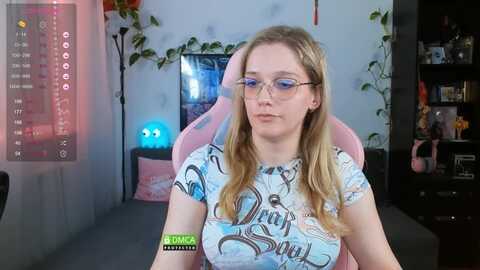 Media: monicmoon18 Myfreecams Invalid Date