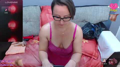 Media: sexynicolle29 Myfreecams Invalid Date