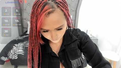 lucythin2 @ myfreecams on 20240314