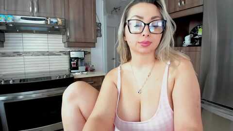 Media: bustyleila Myfreecams Invalid Date
