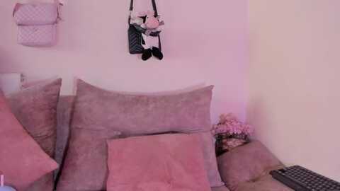 brown_alicee @ myfreecams on 20240318