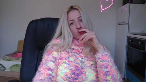 cute__queen @ myfreecams on 20240320