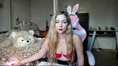 lolypopbubble @ myfreecams on 20240320