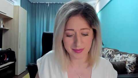 Media: sweetdelia_ Myfreecams Invalid Date