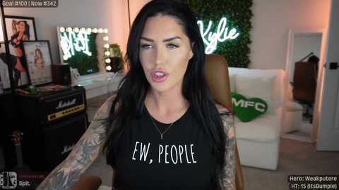 Media: itskylieeh Myfreecams Invalid Date