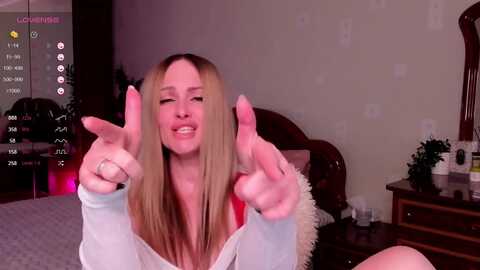 libby_nora @ myfreecams on 20240325