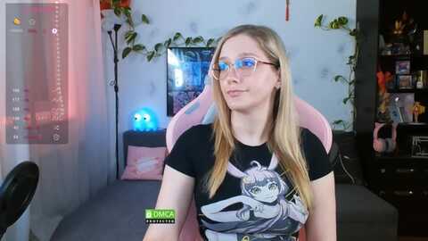 Media: monicmoon18 Myfreecams Invalid Date