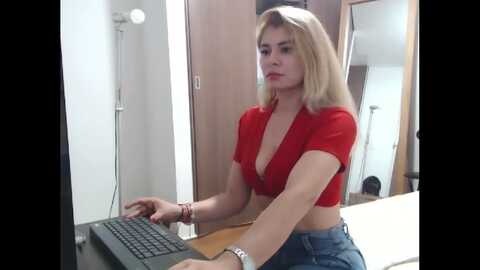 charlottexux @ myfreecams on 20240331