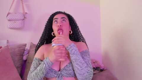 brown_alicee @ myfreecams on 20240401