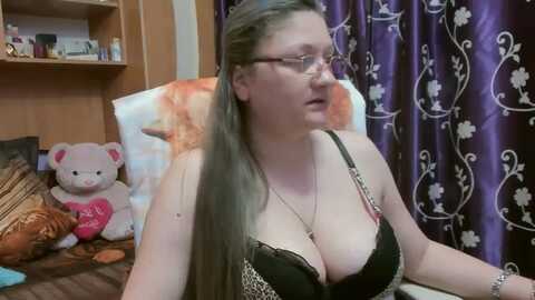 linxxxjoy @ myfreecams on 20240401