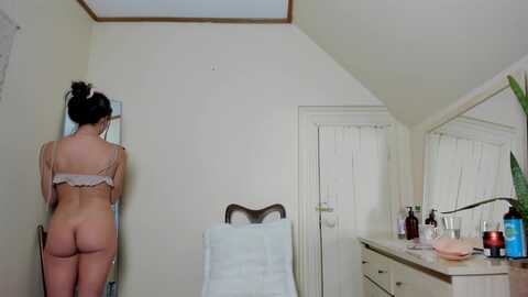 Media: essiac Myfreecams Invalid Date