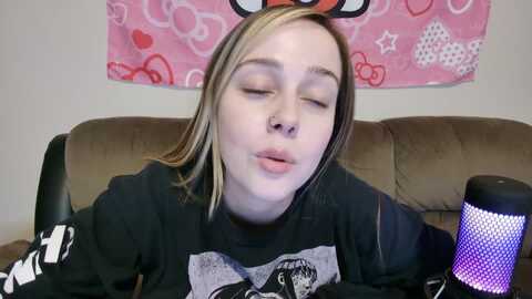 Media: lunalovelyy Myfreecams Invalid Date