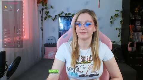 Media: monicmoon18 Myfreecams Invalid Date